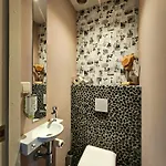 Holiday home At I Free Parking & Airco